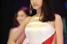 扬州成都特大模特兼职**(成都服拆模特兼职是实的吗)