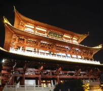 扬州长沙旅游攻略(长沙旅游攻略景点必去长沙美食街)