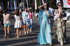 扬州上海商务伴游男雇用(上海雇用高端伴游一天20万)