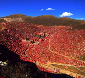 扬州色达旅游攻略(成都到色达旅游攻略)