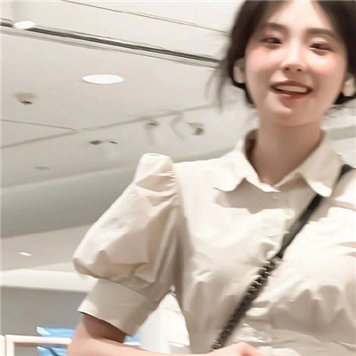 扬州高端纯出女孩雇用(高端名媛定造)奢华游艇豪侈生活月入50W