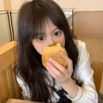 扬州伴游女生李心怡的资料