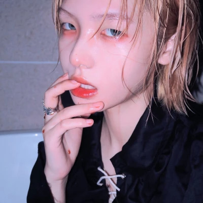 扬州伴游女生樱花漫舞的资料