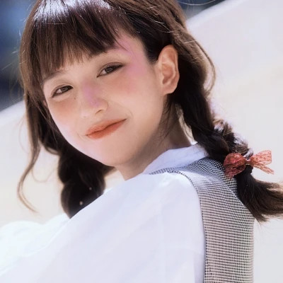 扬州伴游女生郑晓晴的资料