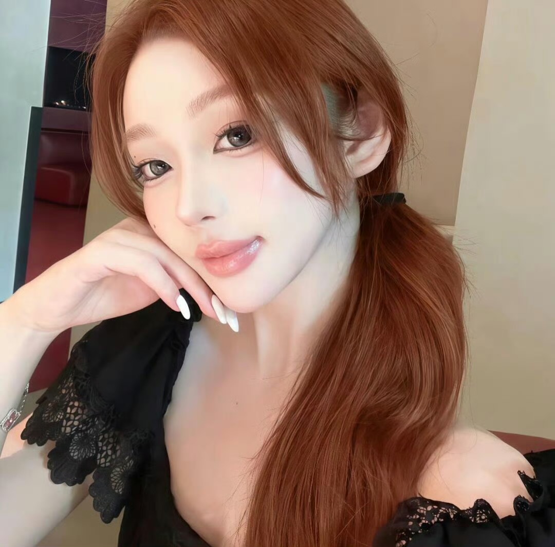 扬州伴游女生 | Victoria LiLI的资料